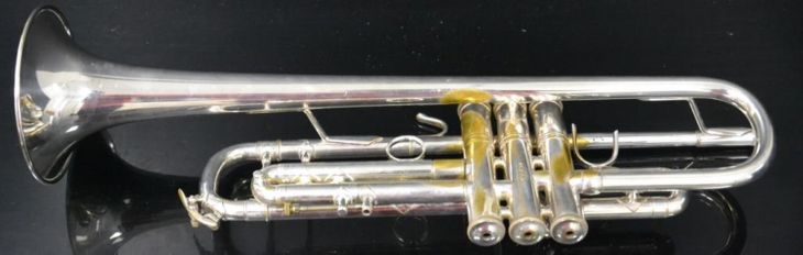 Trompeta Bach Stradivarius pabellón 43 - Imagen6