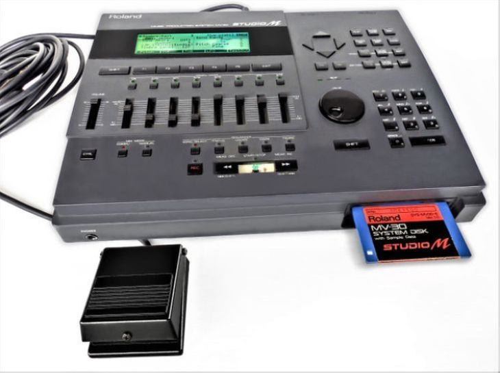 SISTEMA DE PRODUCCIÓN MÚSICAL ROLAND MV30 STUDIO - Imagen2