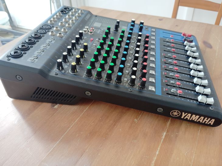 Vendo Yamaha mg12xu en muy buen estado - Sounds Market Vendo Yamaha mg12xu en muy buen estado - Sounds Market
