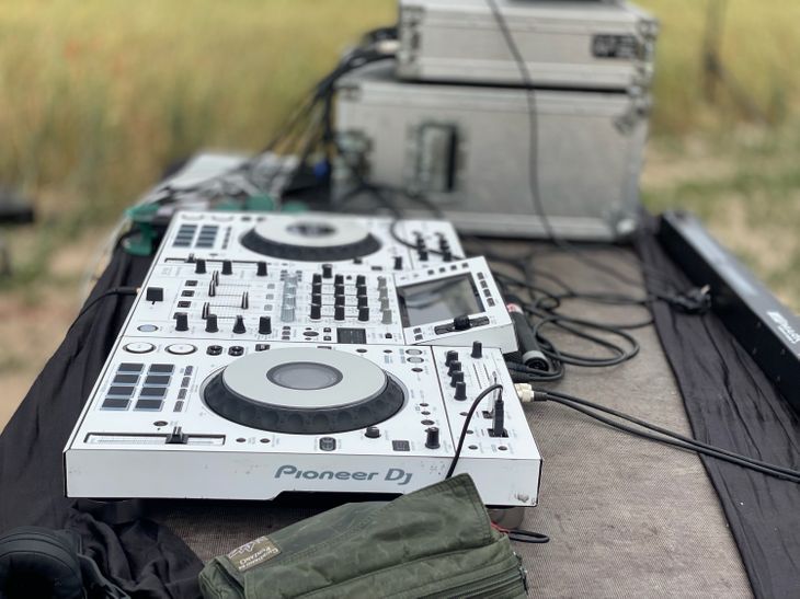 Equipo Profesional Dj todo en uno Pioneer XDJ XZ - Imagen2