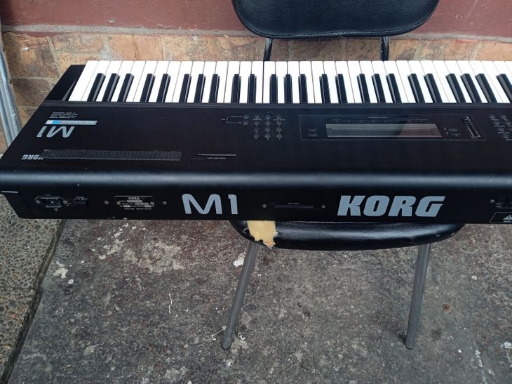 Korg m1 sintetizador - Image3