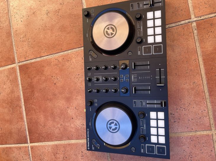 Traktor s2 mk3 - Bild2