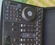 Controladora DJ / Traktor S4 - Imagen