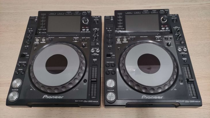 2x Pioneer CDJ-2000 Nexus - Imagen por defecto