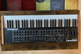 Sequential Prophet REV2-8 - Bild