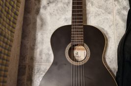 Guitarra como nueva - Imagen