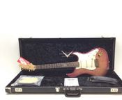 Fender Stratocaster 60th anniversary custom shop
 - Image