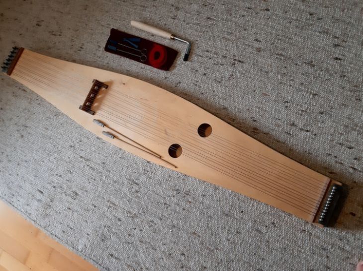 Monochord Stringboard - Imagen por defecto