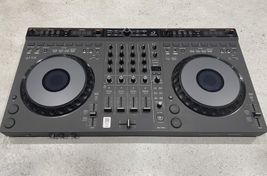 AlphaTheta DDJ-GRV6 + Decksaver - Imagen