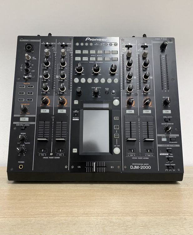 Pioneer DJM-2000 - Imagen por defecto