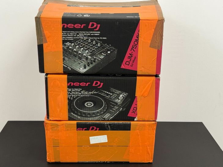 2x Pioneer DJ XDJ-1000 MK2 + Pioneer DJ DJM-750MK2 - Immagine5