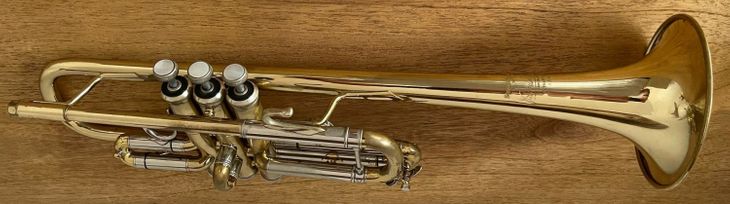 Trompeta Bach Stradivairus en Do 239 Corporation - Bild5