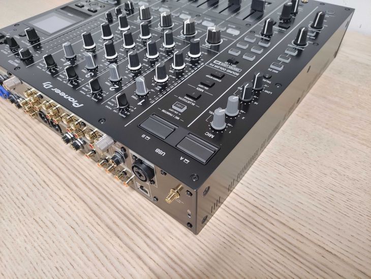 Pioneer DJ DJM A9 - Bild2