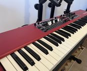 Nord Electro 6D 73
 - Immagine