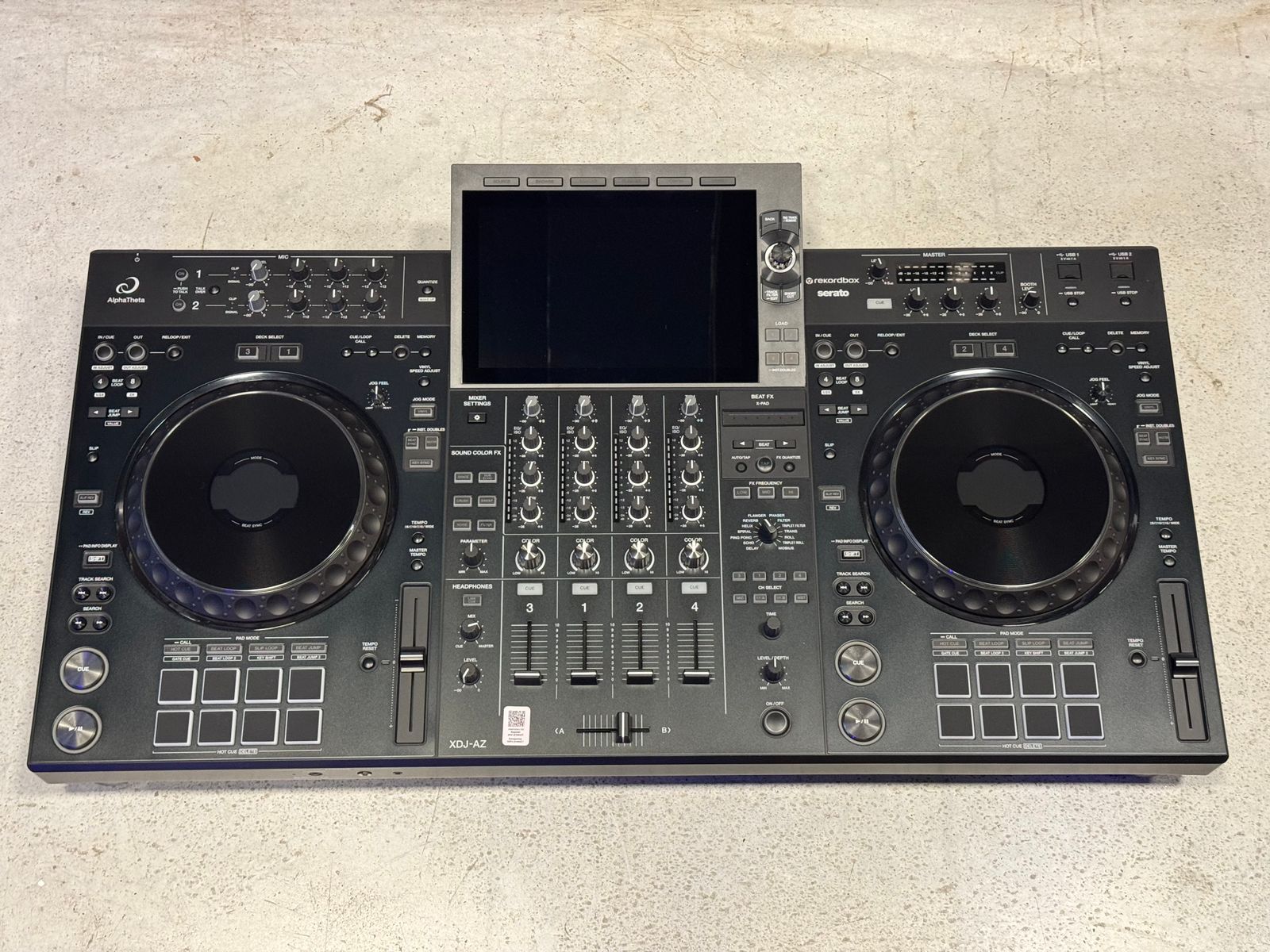 AlphaTheta XDJ AZ
