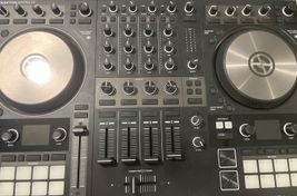 Traktor Kontrol S4 + walkasse+ caja original - Bild