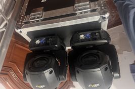 Se vende pack iluminación consta de 12 cabezas - Image