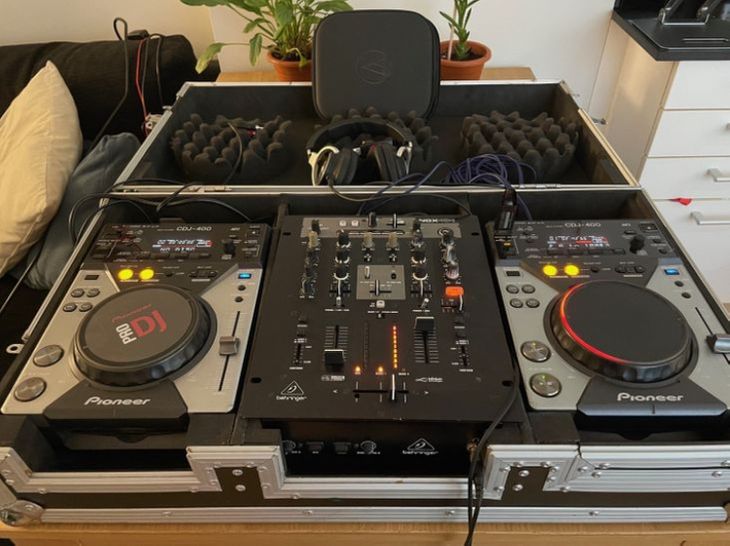 Set Pioneer CDJ 400 con Flightcase - Immagine2