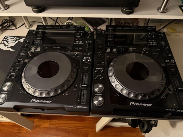 CDJ 2000 NEXUS - Imagen por defecto