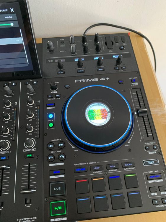 Denon Prime 4 Plus - Imagen3