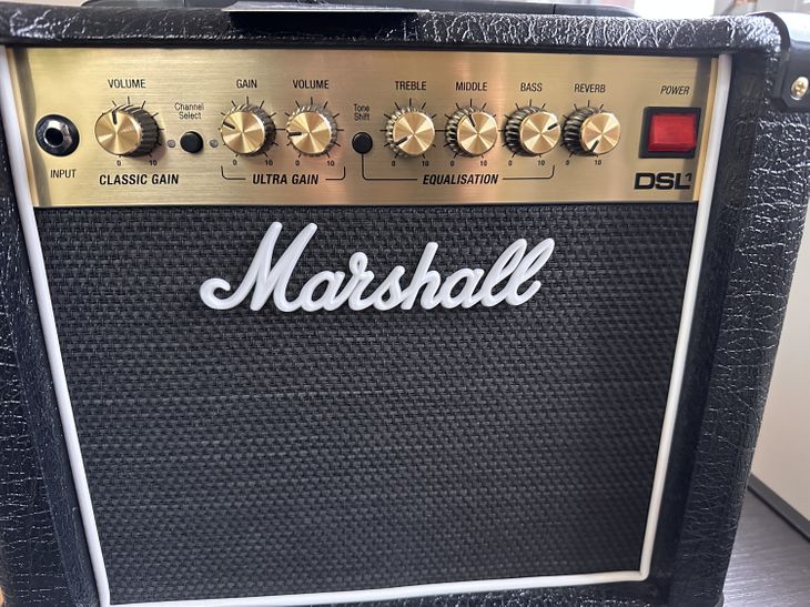 MARSHALL Amplificador Marshall DSL1CR 1W 2 canales con reverberación