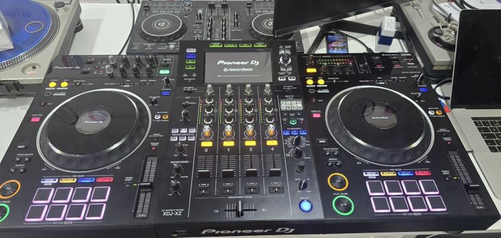 XDJ XZ PIONEER DJ - Imagen por defecto