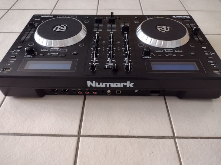 Contrôleur Indépendant Numark MixDeck Express V2 - Immagine3