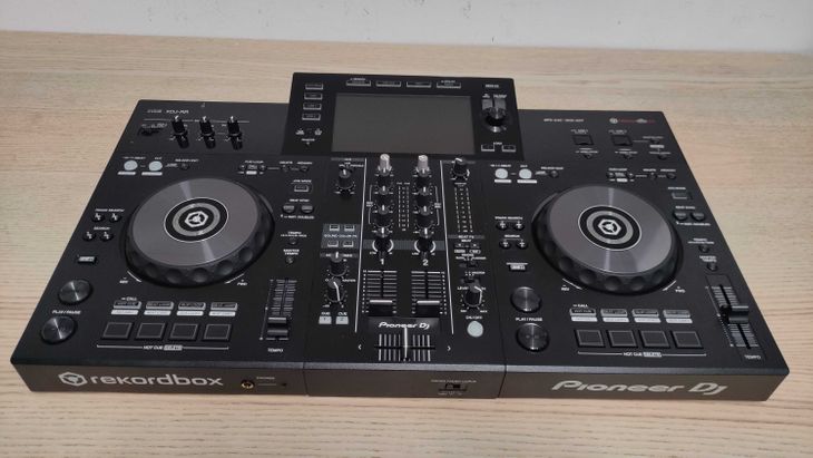 Pioneer DJ XDJ-RR con decksaver - Imagen por defecto