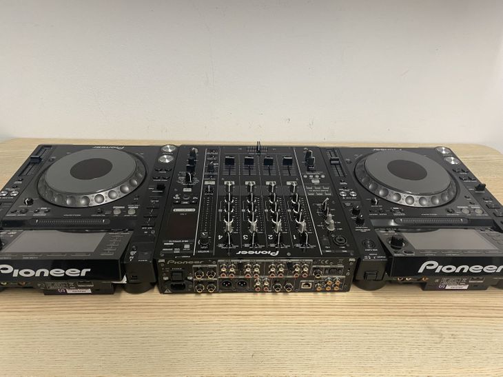 Pioneer DJM-900NXS + 2x Pioneer CDJ-2000NXS - Image2