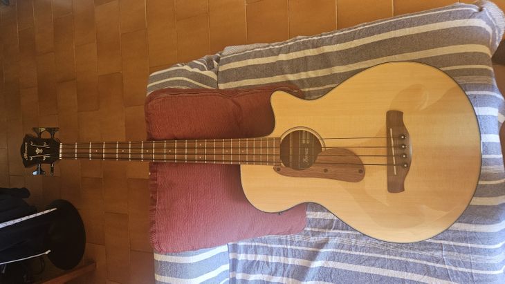 Ibanez AEGB30E-NTG - Imagen por defecto