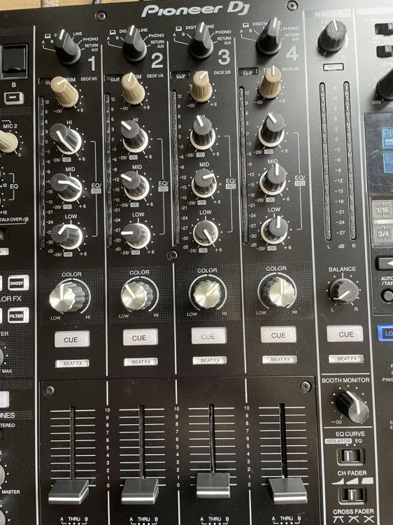 one pioneer mixer DJM 900nxs2 - Imagen por defecto