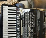 Akkordeon "Bugari Bayan 2 R" / 120Bass/ Converter - Imagen