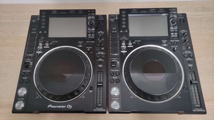 2x Pioneer DJ CDJ-2000 Nexus 2 - Imagen por defecto