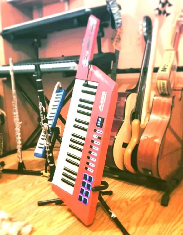 Keytar inalámbrico Alesis - Imagen1