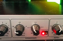 dbx286s+Arturia minifuse1 avec tout les cables - Imagen