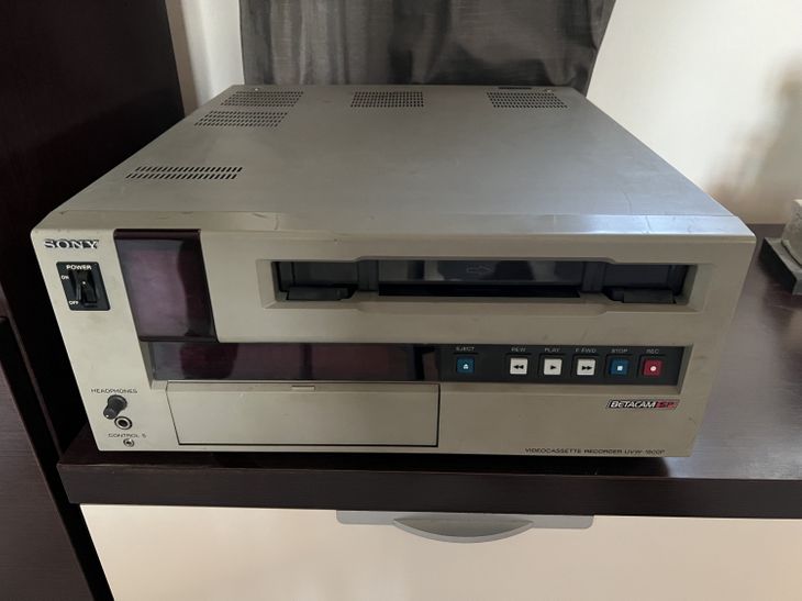 Magnetoscopio Sony Betacam SP UVW-1800p - Immagine2