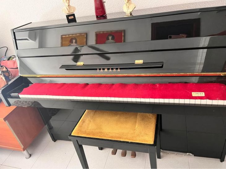 Vendo Piano Yamaha C108 - Image5