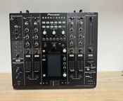 Pioneer DJM 2000 Nexus
 - Bild