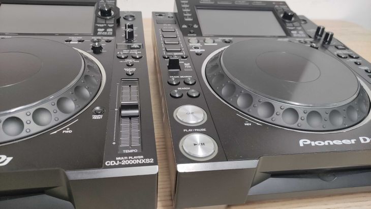 2x Pioneer DJ CDJ-2000 Nexus 2 - Immagine5