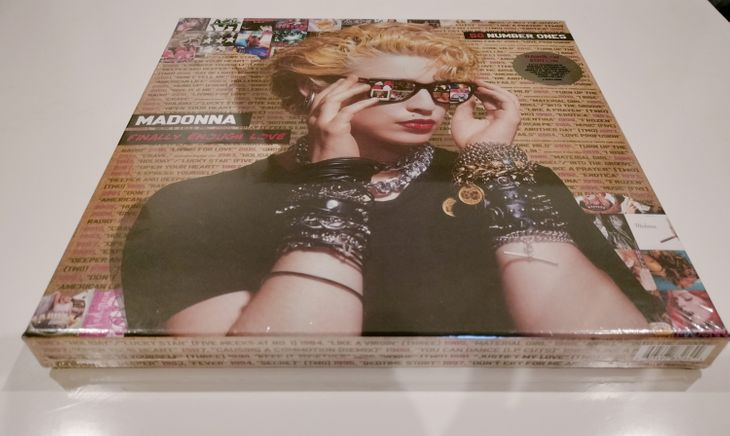 Madonna 50 numbers one edición edición Rainbow - Imagen por defecto
