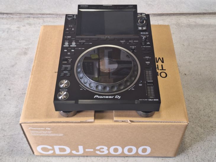 Pioneer DJ CDJ-3000 - Imagen por defecto