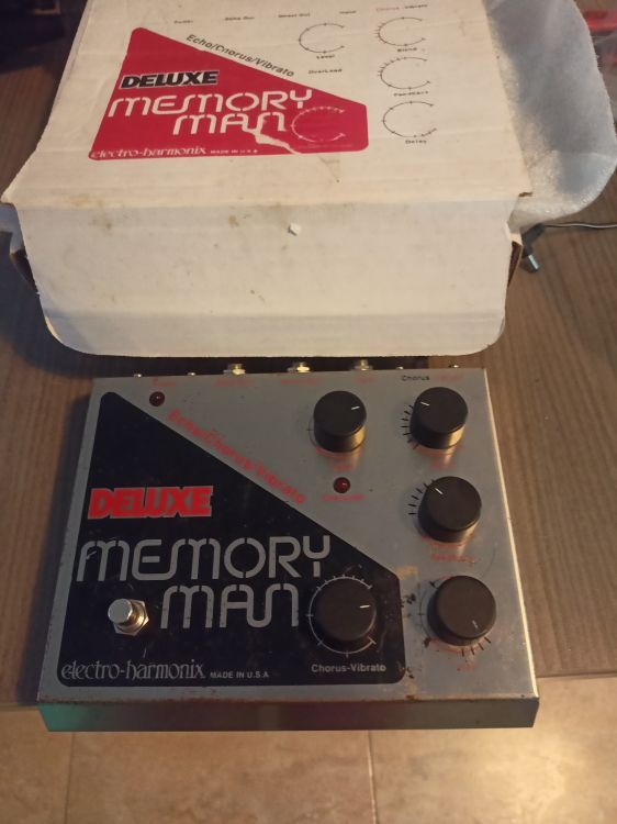 Memory Man Deluxe 90's de Electro Harmonix - Imagen por defecto