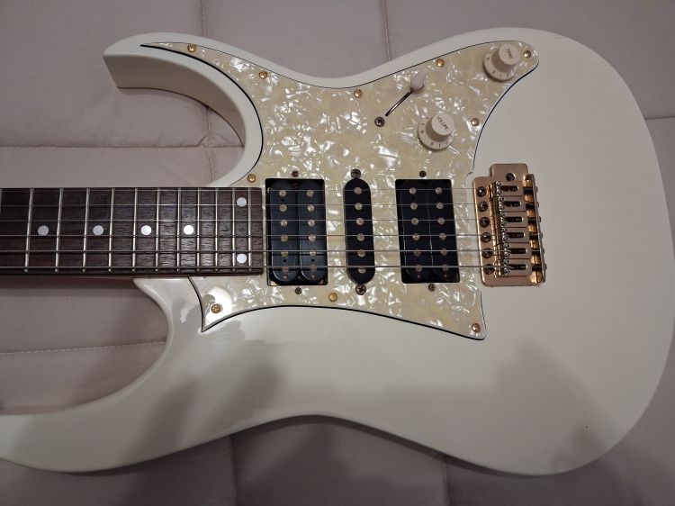 Main listing image