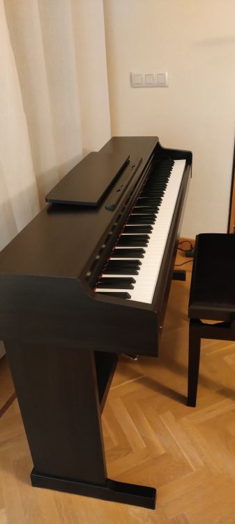 Piano digital Yamaha Arius YDP 164 - Imagen3