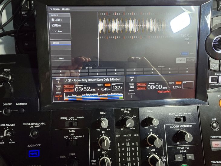 Controladora Pioneer XDJ RX3 - Imagen3