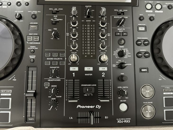 Pioneer XDJ RX3 - Imagen3