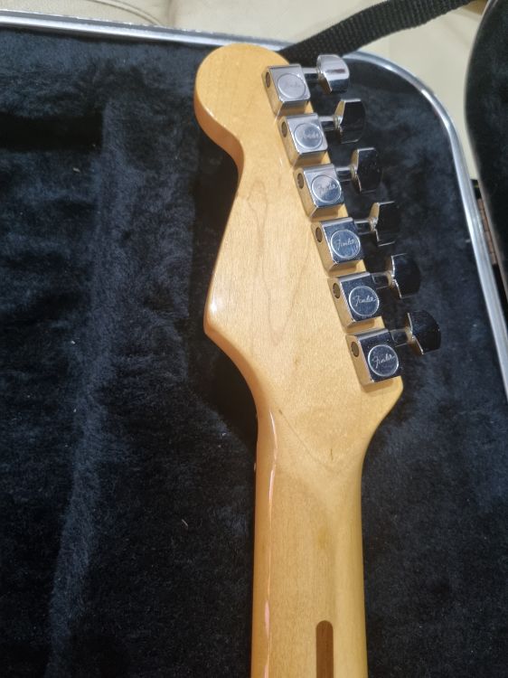 Fender Stratocaster USA Dan Smith vintage 1983 - Imagen4