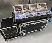 Soundcraft Vi4 + Local Rack + Transport Case - Image