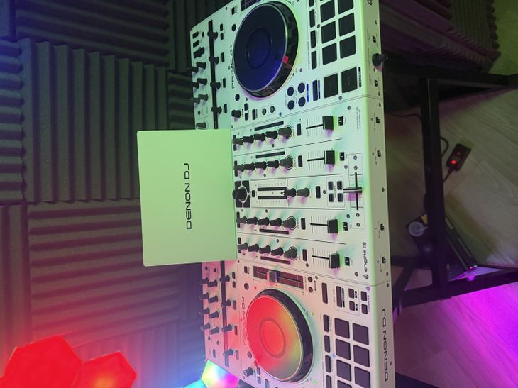 Vendo console con due giorni di vita o permuto - Imagen por defecto