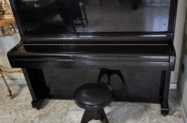 Kawai BL-51 Piano vertical profesional
 - Imagen